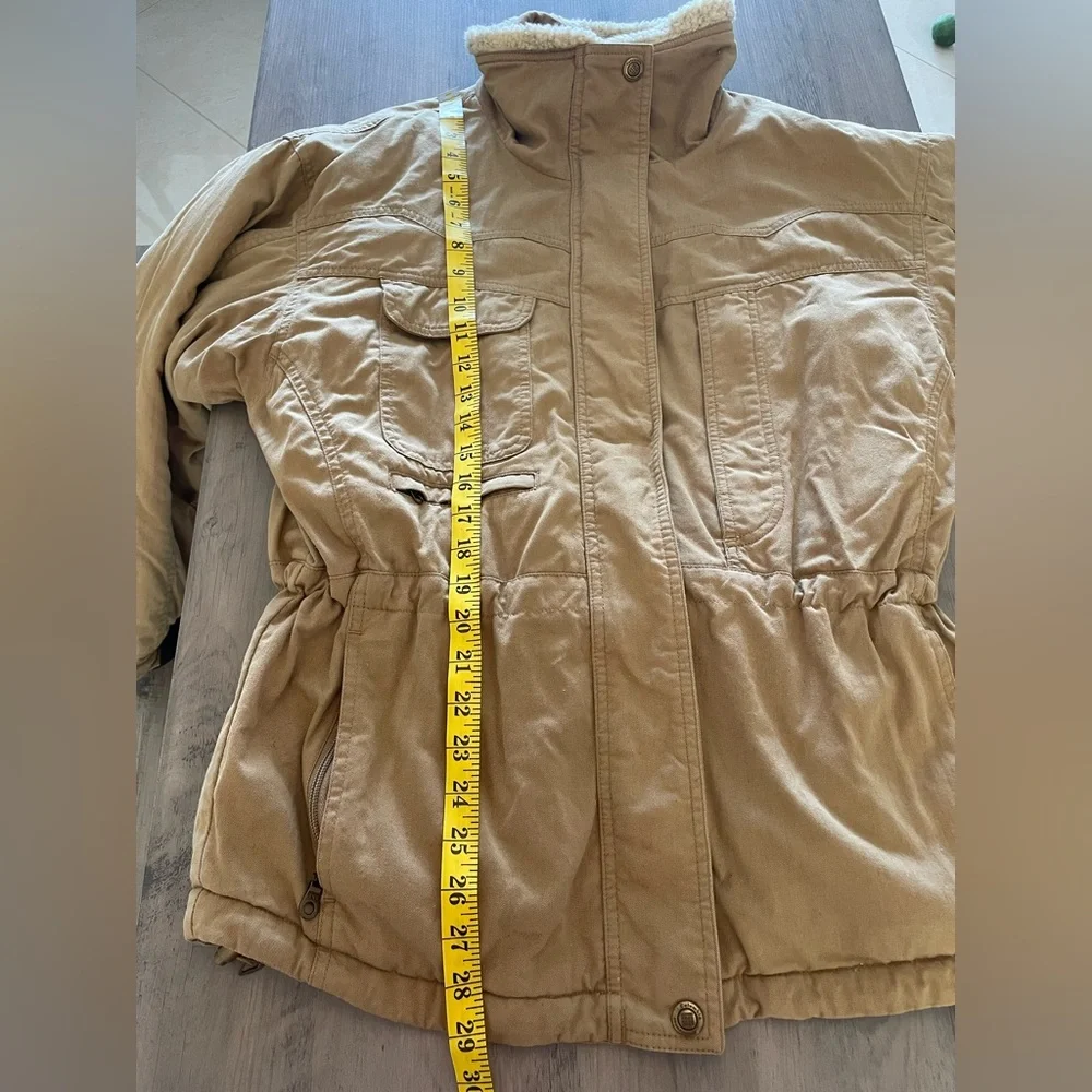 VINTAGE Columbia Sportswear Company 90s women’s tan jacket size Medium